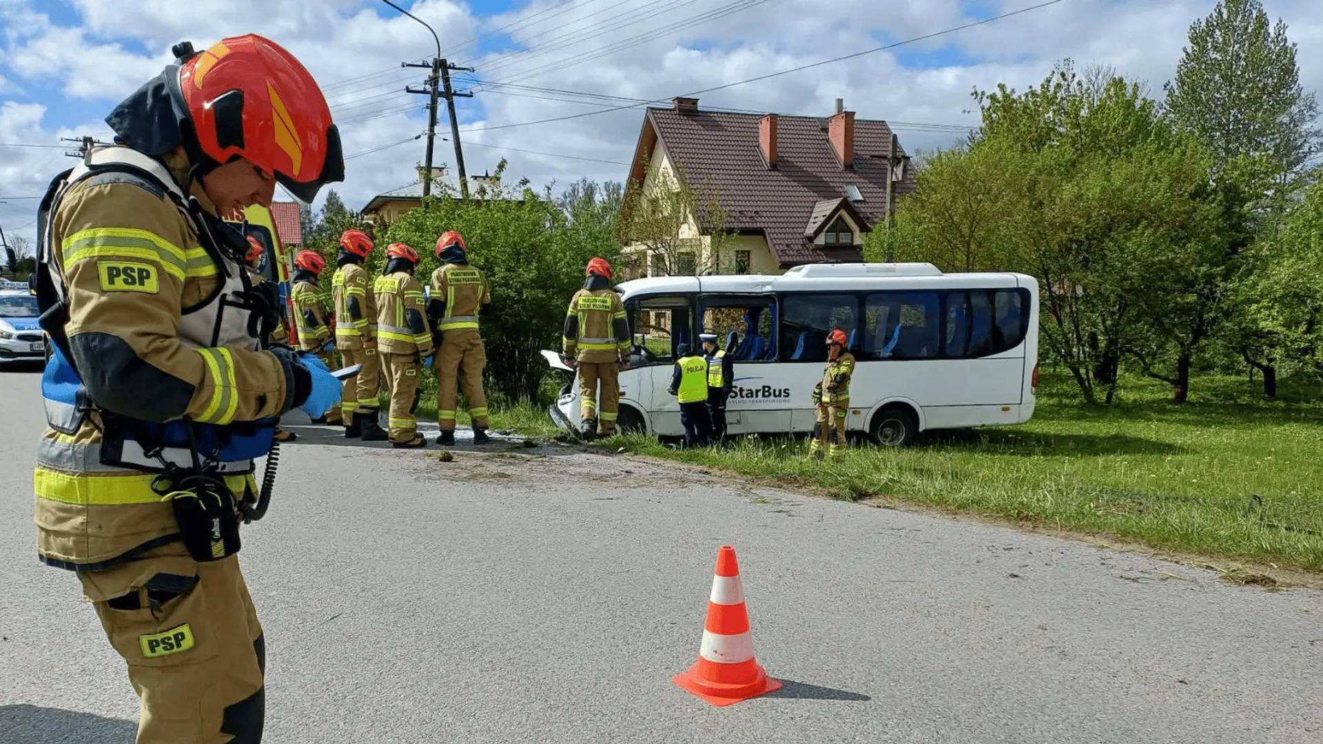 Wypadek, fot. Ochotnicza Straż Pożarna w Kostarowcach/Facebook