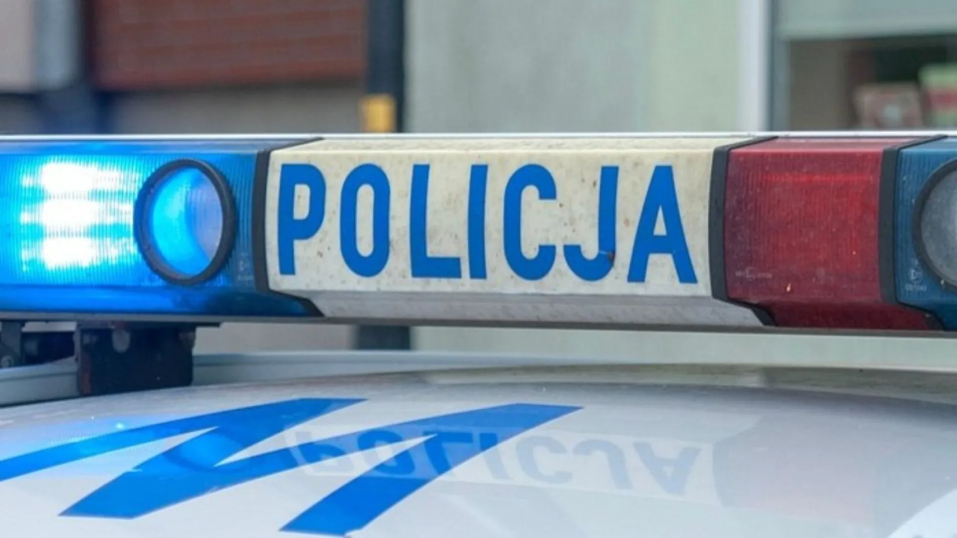 Utrudnienia na DK50 pod Płońskiem: Kolizja ciężarówek i awaria na rondzie