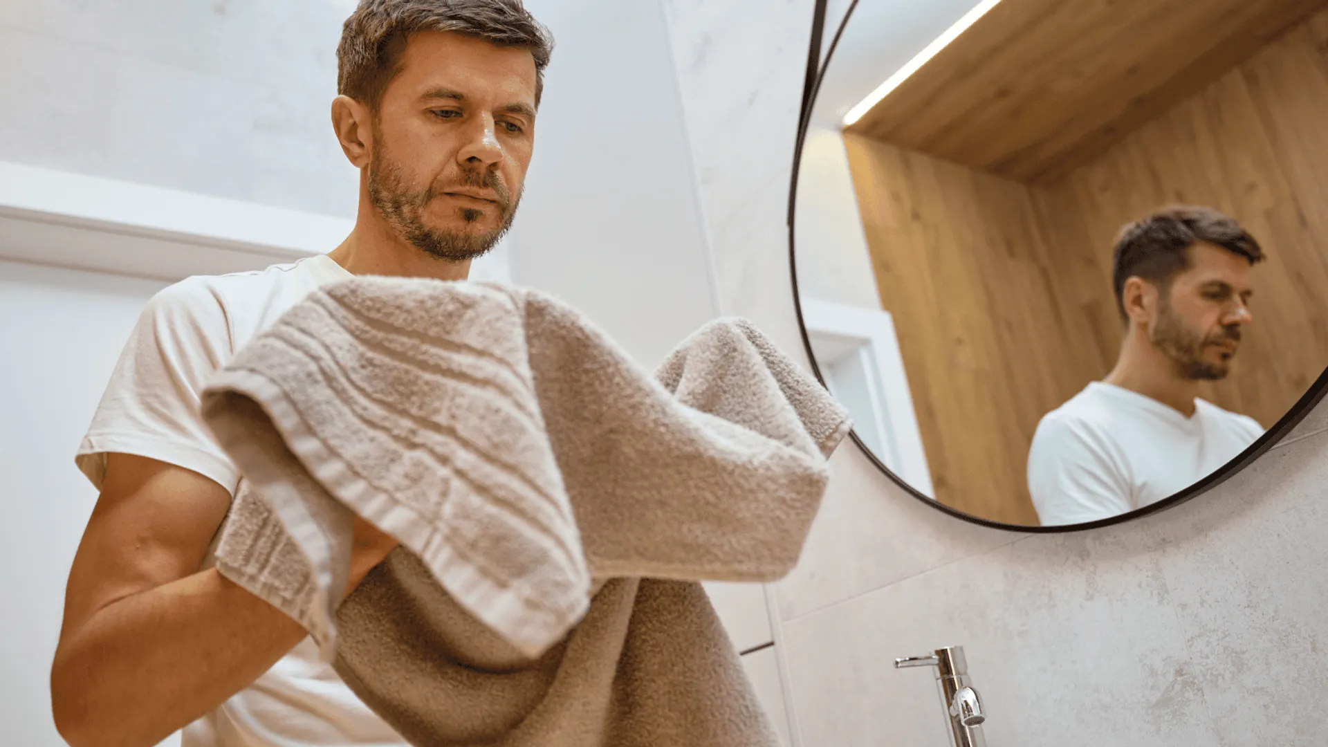 Sposób na szorstkie ręczniki: zastosowanie gliceryny farmaceutycznej