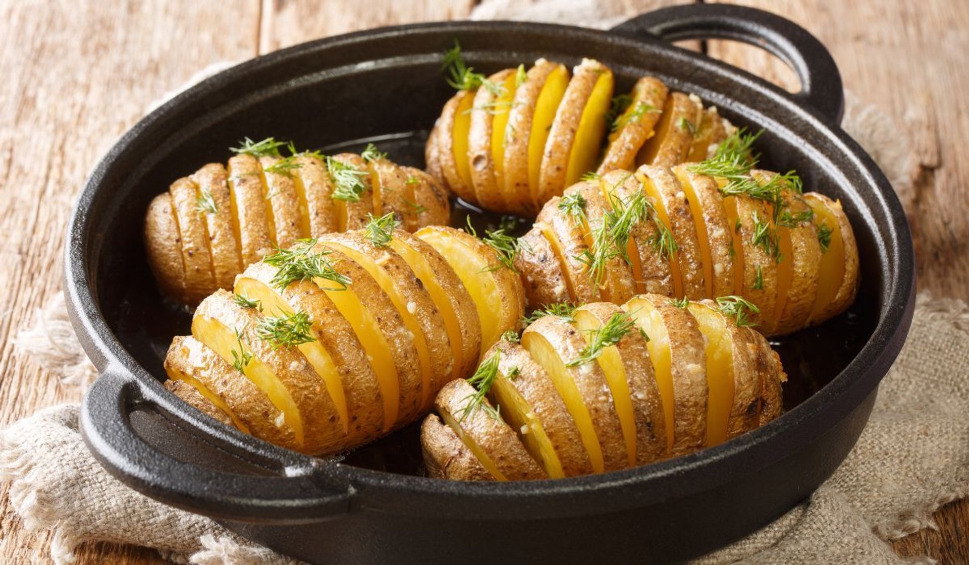 ziemniaki hasselback