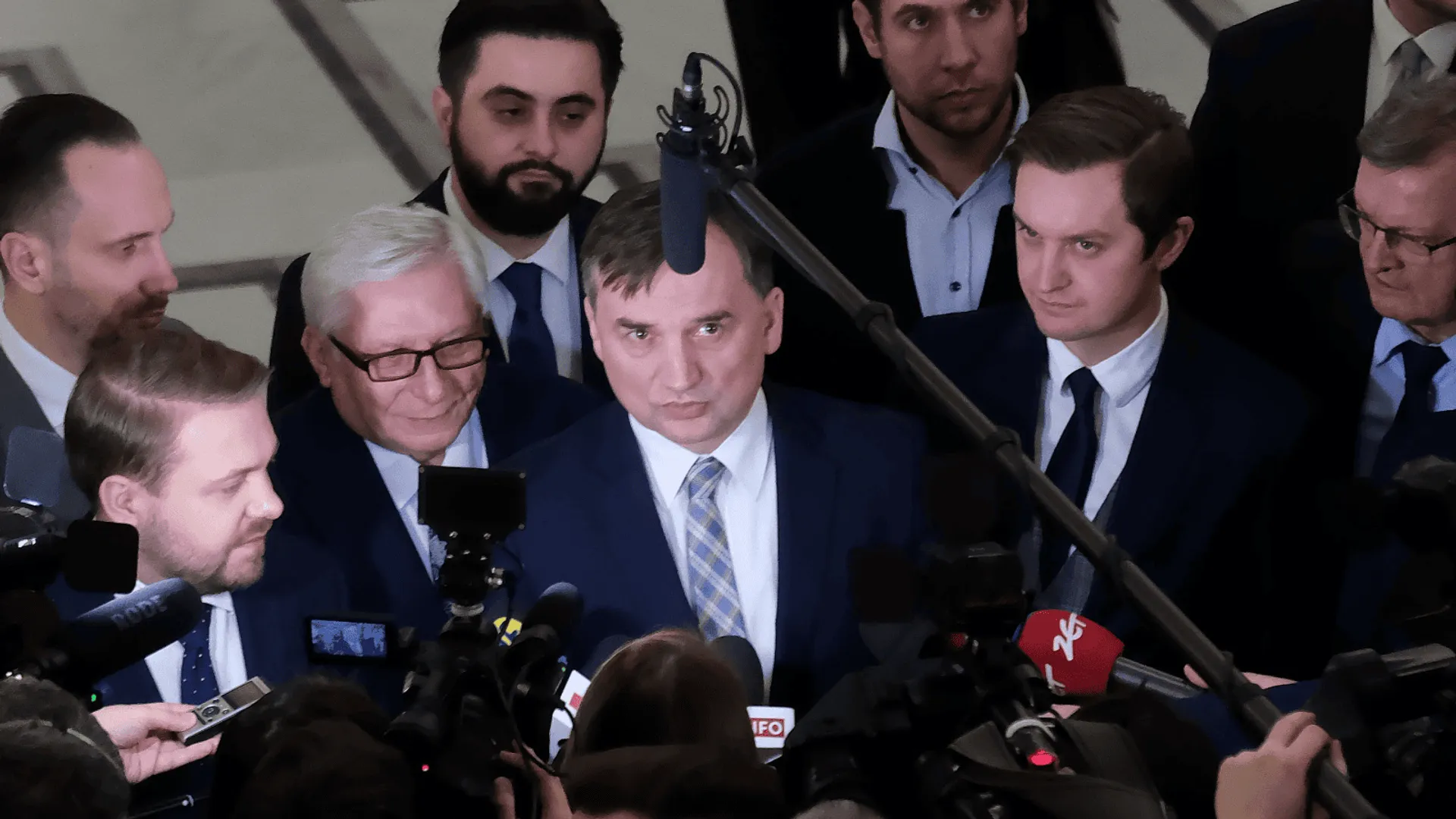 Żurek nie odpuszcza Ziobrze. Zapowiada Europejski Nakaz Aresztowania.