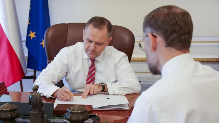 Prezydent Nawrocki odpowiedział rządowi. Ustawa obniżająca ceny prądu już w Sejmie