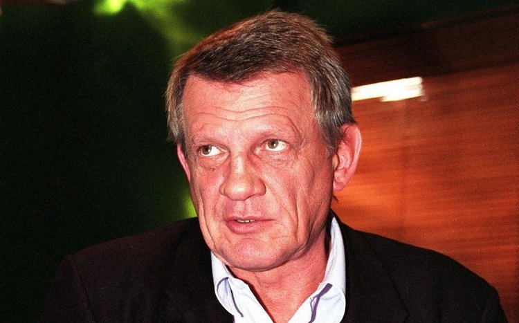 Bronisław Cieślak zajmował się nie tylko aktorstwem. W trudnych dla siebie czasach potrafił zakasać rękawy