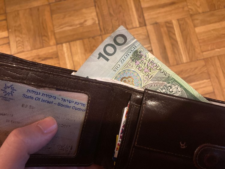 Rząd dopłaci 100 zł do zakupu dekodera. Wszystko przez zmiany w nadawaniu telewizji 