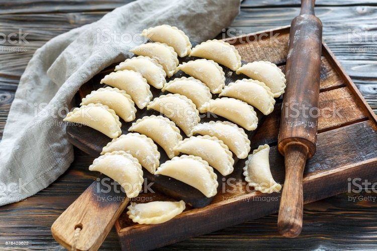Pierogi z łososiem i koperkiem