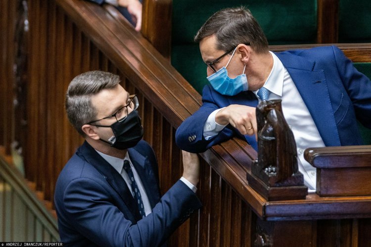 Rząd zdradza szczegóły, co dalej z weryfikacją szczepień