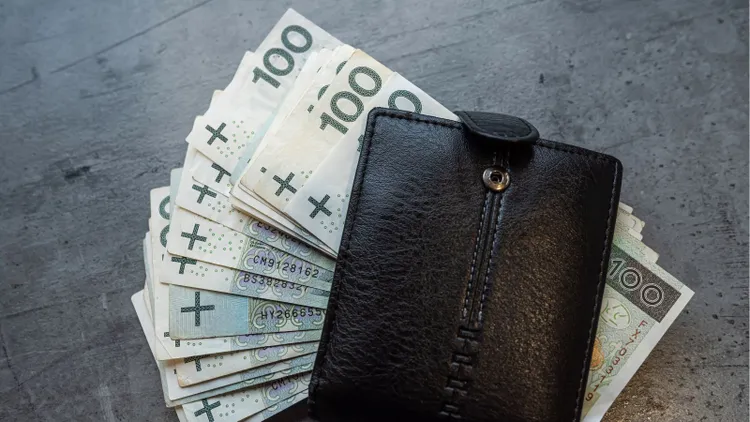 13. emerytura do zwrotu. Ci seniorzy muszą oddać pieniądze, ZUS wskazał konkretne grupy