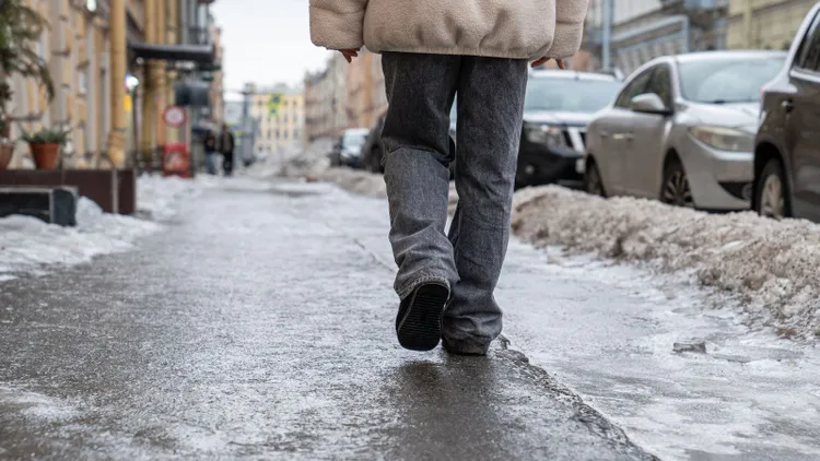 IMGW ostrzega Polaków przed środą. Dla tych regionów wydano już alerty 