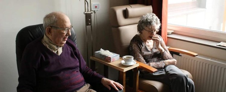 Nowe świadczenie ze zgodą całego Sejmu. Seniorzy mogą liczyć przynajmniej na 2,4 tys. zł, ale nie wszyscy