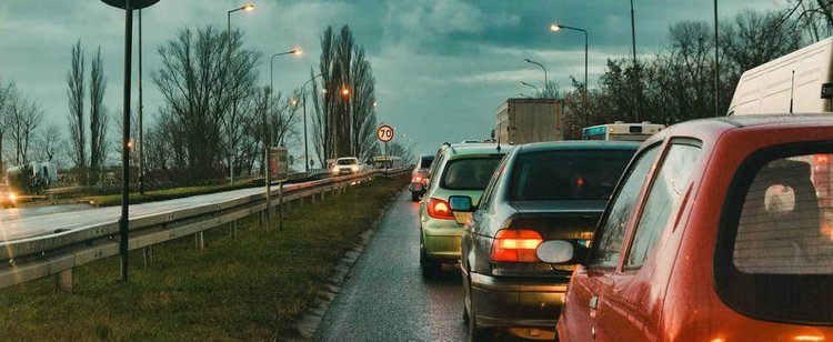 UE naciska coraz bardziej. Samochody spalinowe zostaną zakazane szybciej niż myślisz