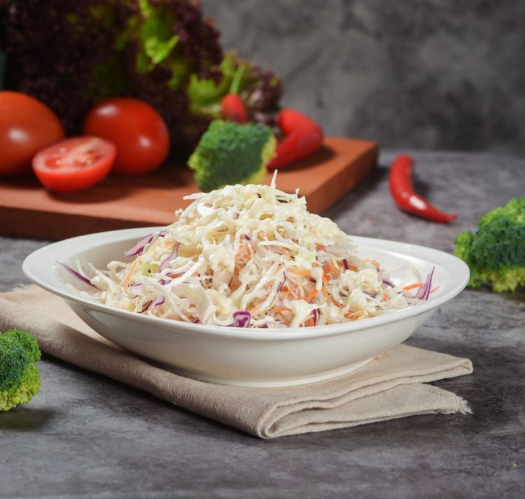 Nowa odsłona - surówka coleslaw z  kalafiora!