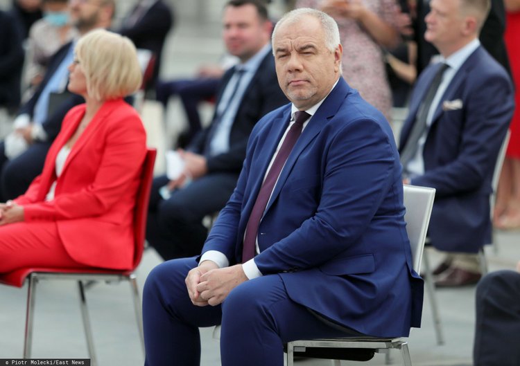 Jacek Sasin ma pod sobą setki spółek. Wiele z nich ma znaczenie strategiczne