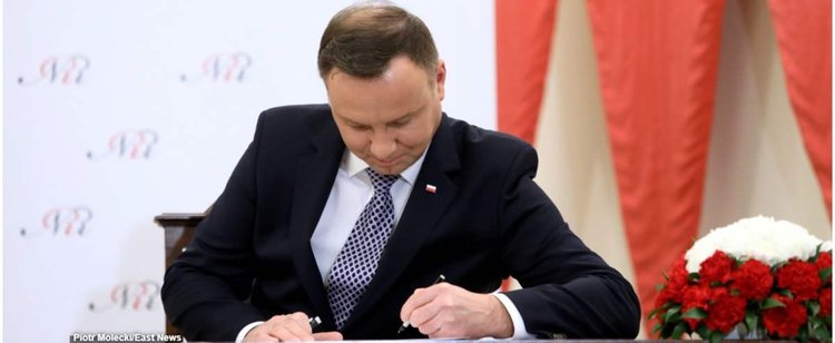 Prezydent podpisał ustawę dotyczącą wyborów. Wybrani mogą zagłosować korespondencyjnie