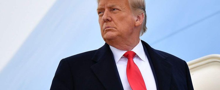 Już nie tylko Twitter i Facebook. Kolejny słynny portal zawiesił konto Donalda Trumpa