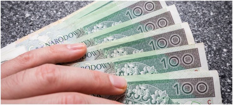 Pieniądze na dziecko będą wypłacane znacznie wcześniej. Rząd przyśpiesza