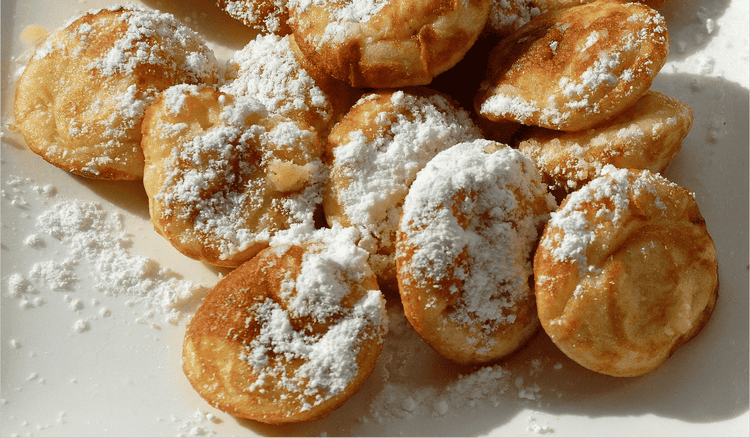 Nie kefir, nie maślanka. Zupełnie inny składnik sprawi, że racuchy wyjdą idealne