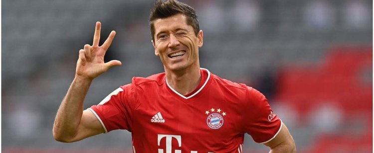 Były menadżer Lewandowskiego zatrzymany. Groził polskiemu snajperowi
