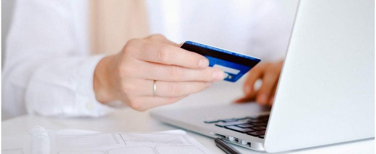 Aż 6 wielkich banków planuje przerwy w weekend. Lepiej zabezpiecz pieniądze
