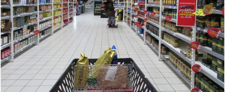 Testy na obecność przeciwciał SARS-CoV-2 znikają z Biedronki w ekspresowym tempie