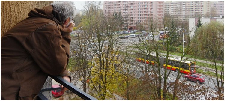 Zakaz palenia na balkonie coraz bardziej realny. Niedługo ma powstać projekt ustawy