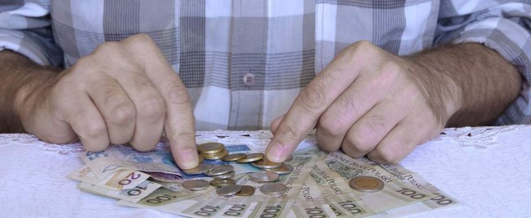 ZUS wygadał się, jak podwyższyć swoją emeryturę. Rozwiązanie jest proste, a wiele osób nie korzysta