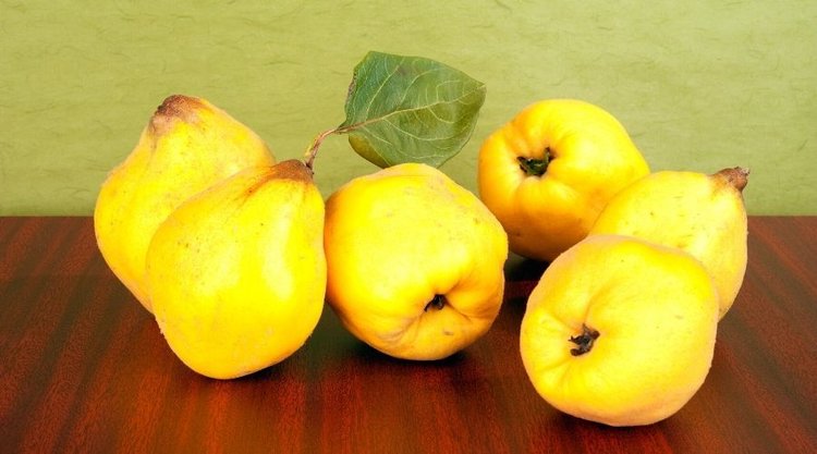 Czy można jeść pigwę na surowo?