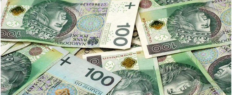 Aż 1000 zł miesięcznie dla uczniów z konkretnych gmin w całej Polsce. Mamy nową obietnicę