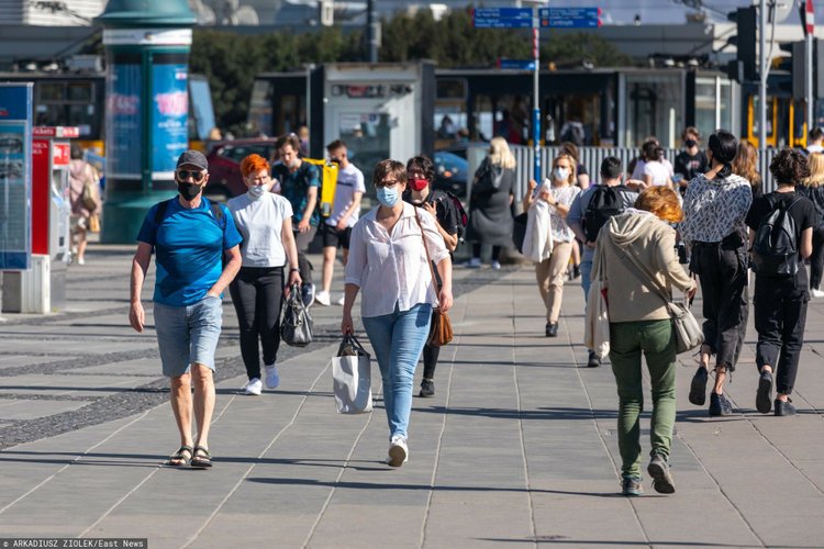 Pałac Saski do odbudowy? Prawie co drugi za odbudową zniszczonego zabytku