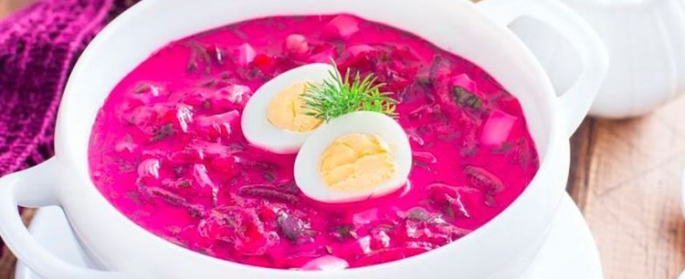 Smakowita zupa botwinka z ziemniakami na wiosenne dni