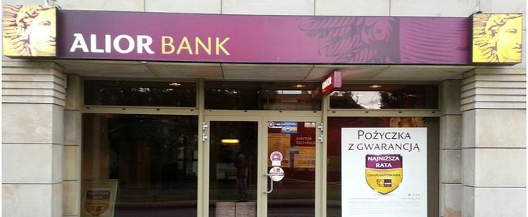 Alior Bank ostrzega przed oszustami. Klienci powinni zachować szczególną ostrożność