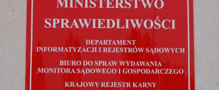 Zaświadczenie o niekaralności – kto potrzebuje, jak je uzyskać i ile to kosztuje? Kompleksowy przewodnik
