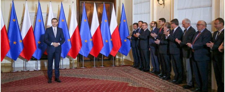 Rząd już pewny. Mnóstwo ludzi straci pracę, decyzje mają zapaść jeszcze dzisiaj