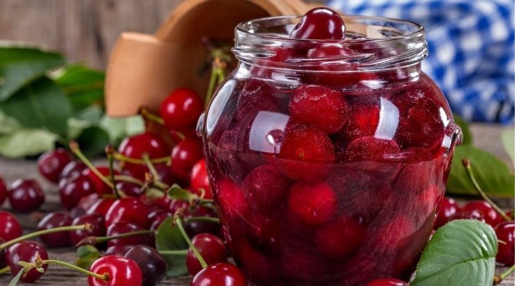 Obłędne czereśnie w syropie na zimę. Smak dzieciństwa