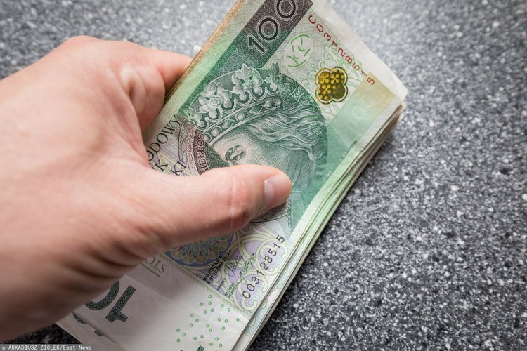GUS opublikował nowe dane o wynagrodzeniach. Jest lepiej niż rok temu 