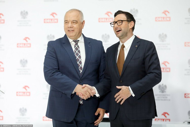 Paliwo będzie tańsze o 30 groszy. Sasin przewiduje optymistyczny wariant