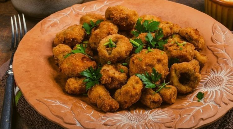 Apetyczne smażone pieczarki w serowej panierce
