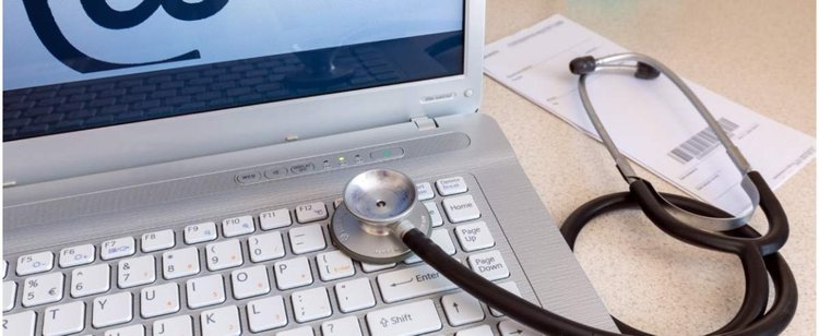 Polacy masowo biorą zwolnienia lekarskie. Pandemia nie jest jedyną przyczyną