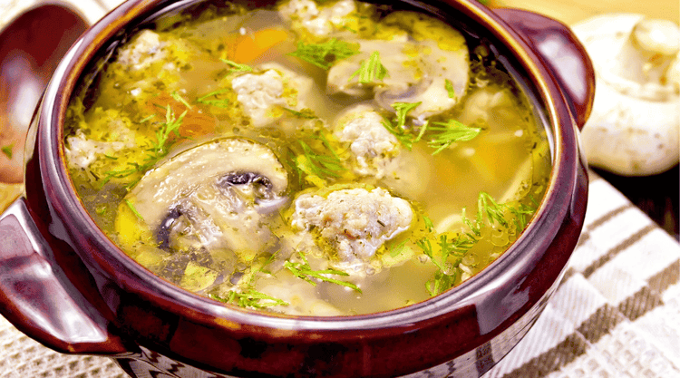 Zupa pieczarkowa z pulpetami 