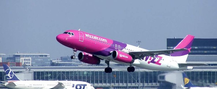 Wróciły loty do Londynu. Ryanair i Wizz Air wznawiają połączenia z Polski