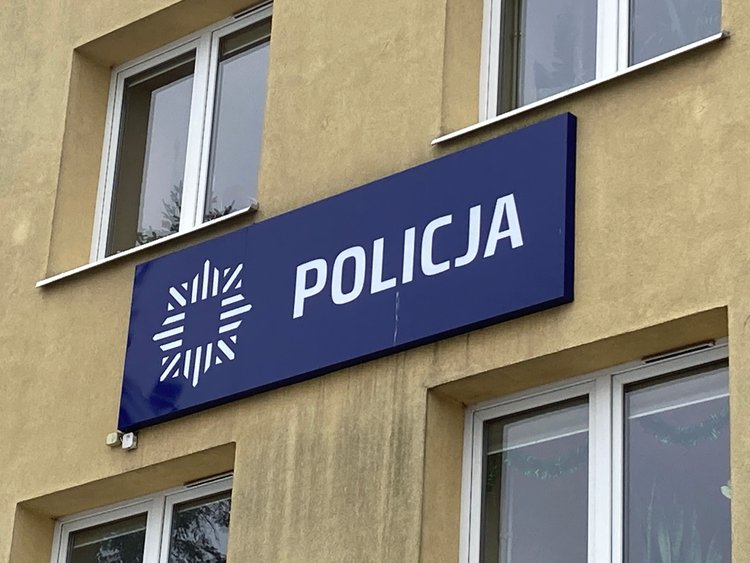Oszustwo na obcą walutę. Chciał pomóc, stracił tysiąc złotych