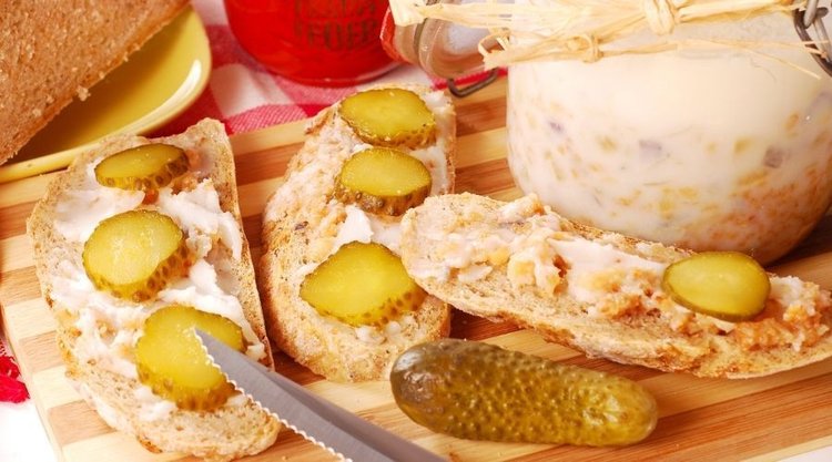 Jak przyrządzić aksamitny domowy smalec?