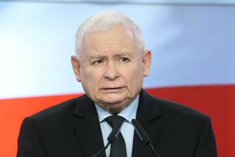 800 plus nie dla wszystkich? Jarosław Kaczyński skomentował kwestię wprowadzenia kryterium dochodowego