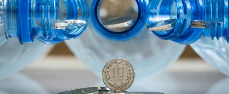 Nie będziemy płacić za plastikowe opakowania? Politycy pracują nad nową ustawą