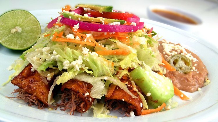 Enchilada z kurczakiem – obiad z Meksyku