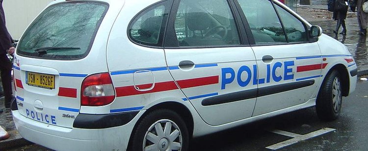 Francuski rząd nie poradził sobie z pandemią, teraz jego członkowie mają służby w domach. Co sądzisz?