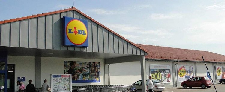 Ważny komunikat Lidla, wystarczy spełnić jeden warunek, aby skorzystać. Klienci są zachwyceni