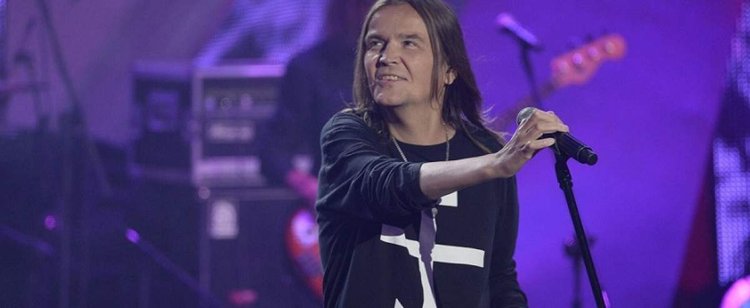 Nie wszyscy artyści rzucili się na dotacje. Słynny muzyk wyjechał z kraju za chlebem