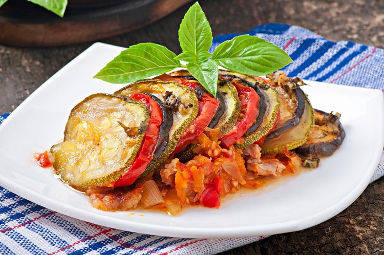 Elegancki i niezwykle prosty francuski klasyk - przepis na ratatouille