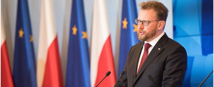 Szumowski: koniec z pobłażaniem za brak maseczki. Minister zapowiada więcej kontroli i większe restrykcje