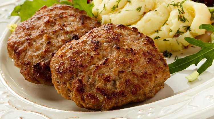 Jak zrobić kotlety mielone z piekarnika? Niezawodny przepis